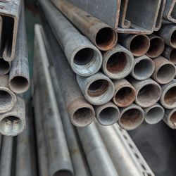3/4" x 10' rigid metal conduit 19 sticks $20 each also have cut offs 3' to 8' threaded on both ends $2 a foot new just dirty from sitting on the groun