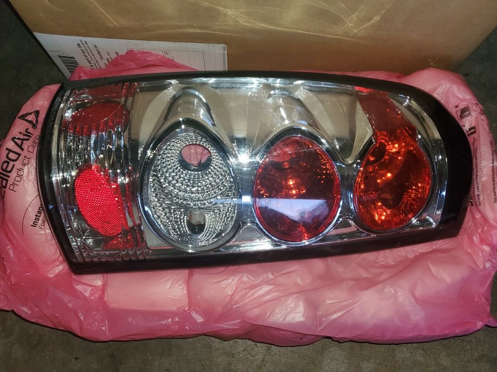 Chevy silverado tail lights for Sale in Los Angeles, CA OfferUp