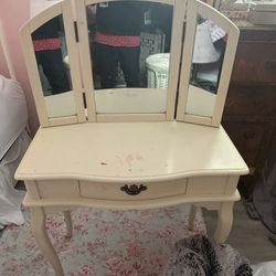 Kids Vanity