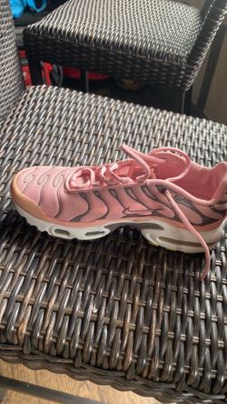 Nike  women shoes size 5