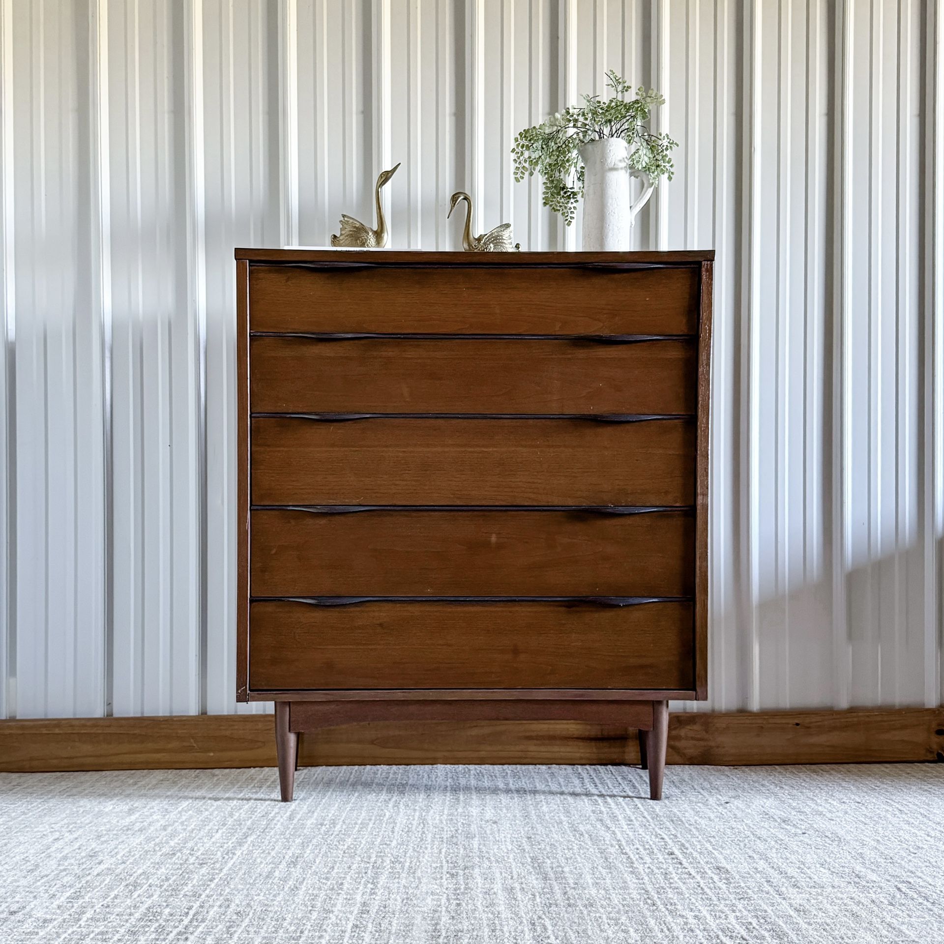 MCM 5-Drawer Dresser/Chest of Drawers