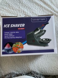 Ice shaving machine