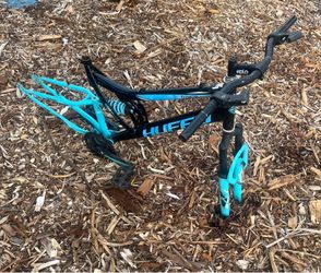 Bicycle Frame - Heavy Duty Huffy Trail Runner. In Good Condition, Normal Wear. Dual Suspension Technology with Shimano Equipped. 18 Speed Shifting.