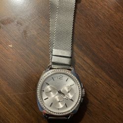Women’s Coach Watch