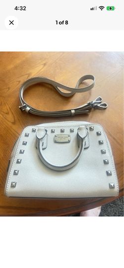 Authentic Michael Kors MK Saffiano Stud Small Satchel Leather handbag Brand New