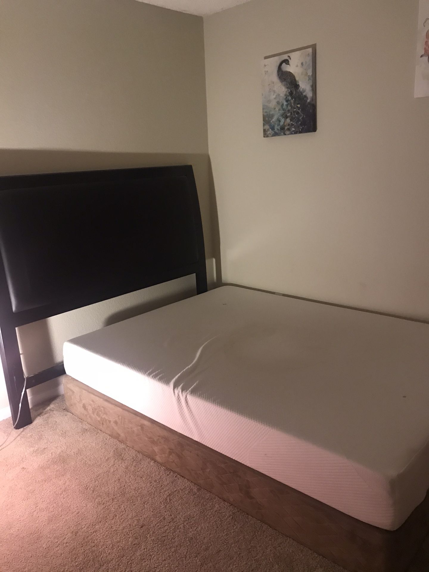 bed+ matress+ box ready for pickup