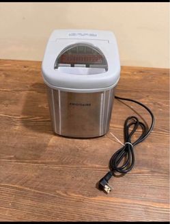 Frigidaire Countertop Ice Maker