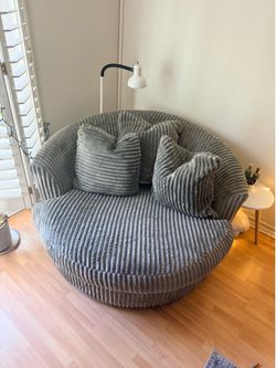 Circle swivel couch