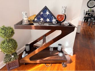 Moving sale