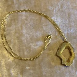Gorgeous Green-Yellow Druzy Pendant With Gold Chain Necklace 