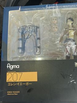 Figma 207 Attack on Titan Eren Yeager action figure from Max Factory and Good Smile Company.