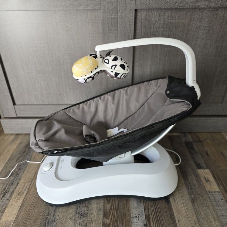 Baby Swing 4Moms rockaRoo Mamaroo baby rocker model 1048