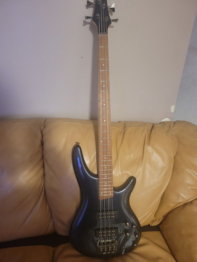Ibanez SR300E