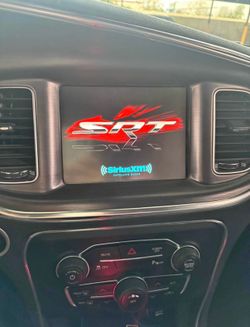 8.4 Uconnect SRT
