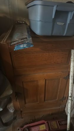 Ice Chest Antique 