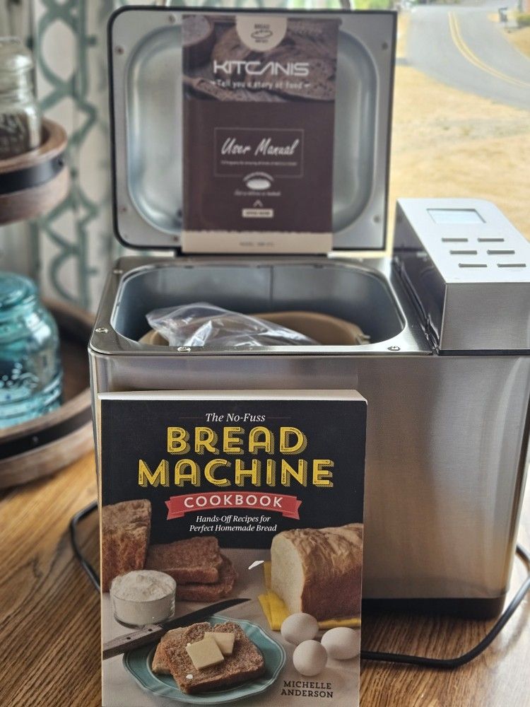 Kitcanis Bread Maker And Cookbook