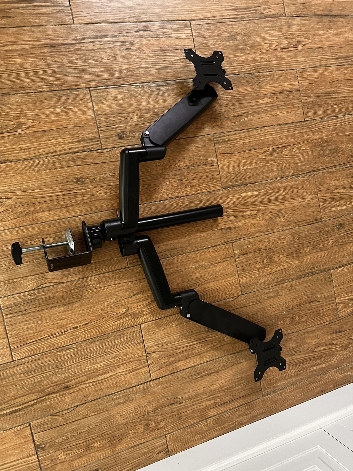 MOUNTUP Dual Monitor Desk Mount – Adjustable