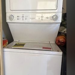 Stackable washer and dryer