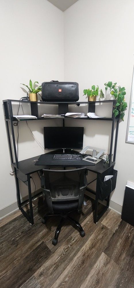 Corner Desk