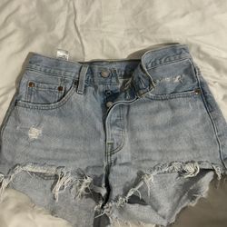 Levi Strauss Women’s Denim Shorts 27” Or W27