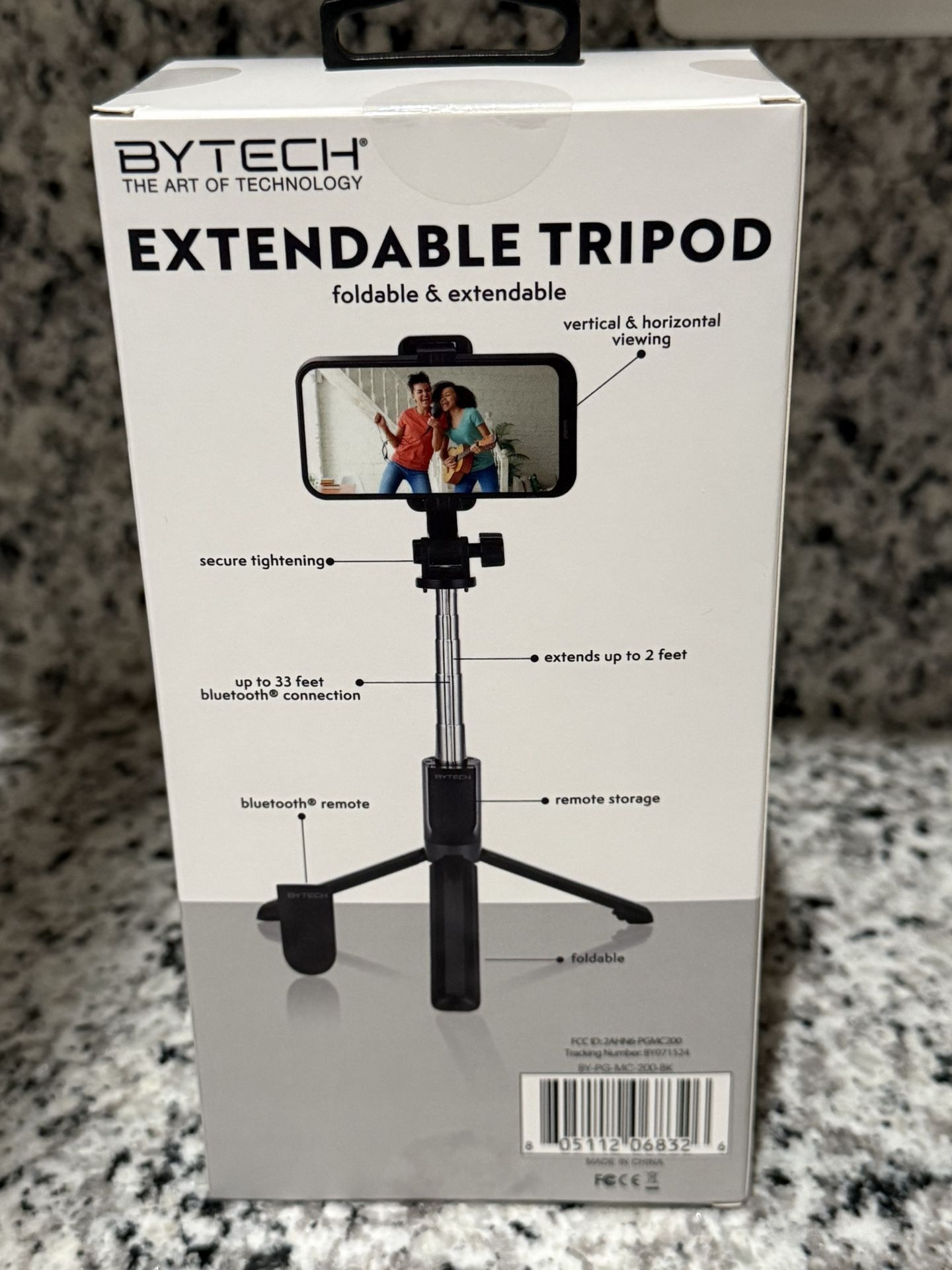 NEW Extendable & Foldable Selfie Tripod for Smartphone,  Must go!! Come hurry to pick up!