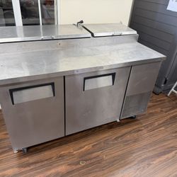 Commercial Refrigerator 