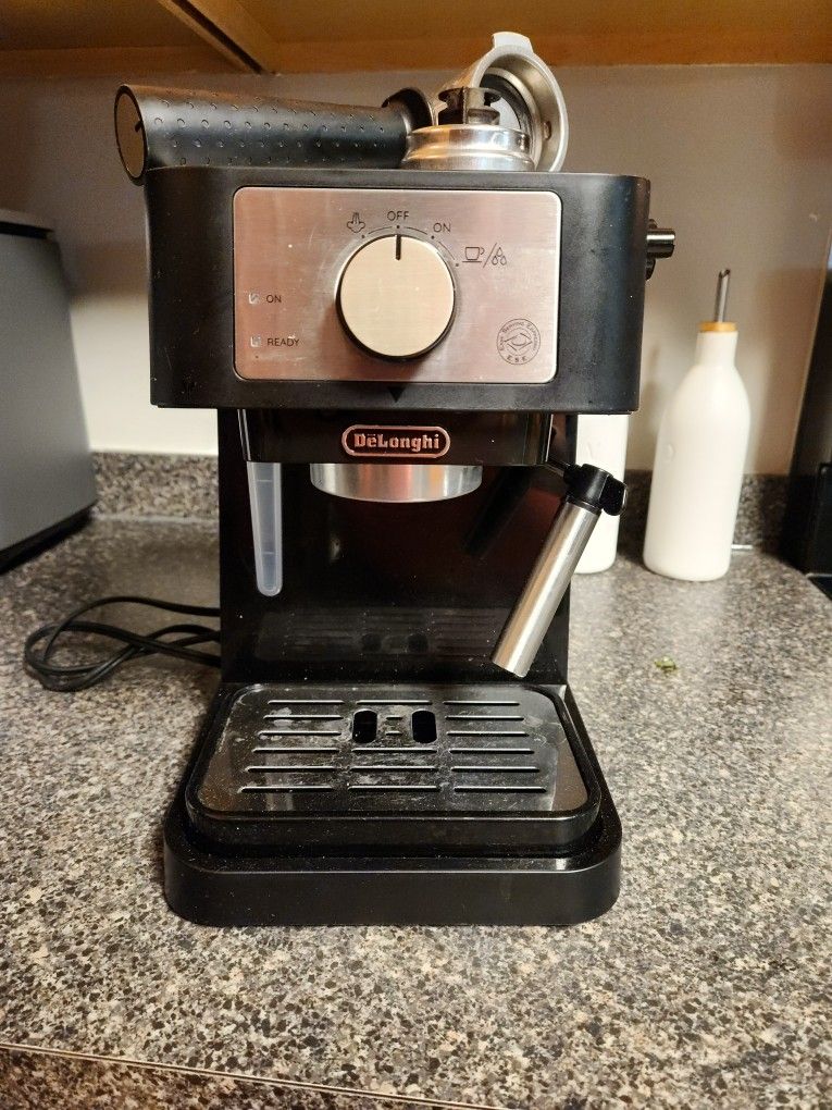 De'Longhi EC260BK Stainless Steel Espresso Machine - Black