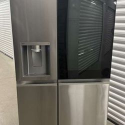 REFRIGERATOR 