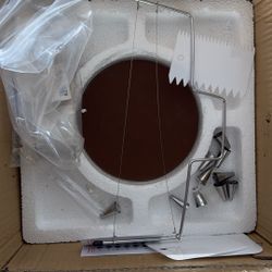 Box With Cake Stand And Tools 