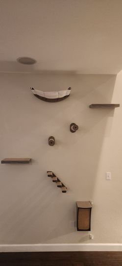 Luxury Custom Cat Wall Playground – Modern Floating Cat Climber & Lounge System