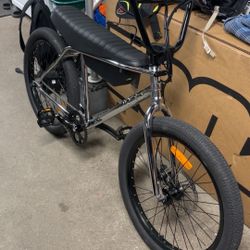 Zooz Ultra Urban 2025