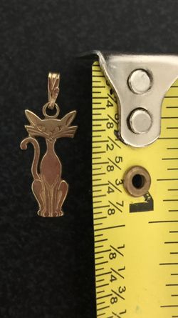 10kt Cat Charm