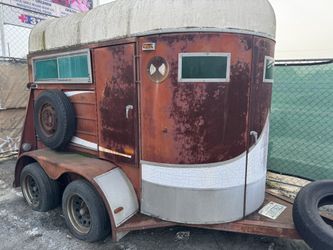 Vintage Horse Trailer – Perfect Mobile Bar / Coffee / Event Conversion