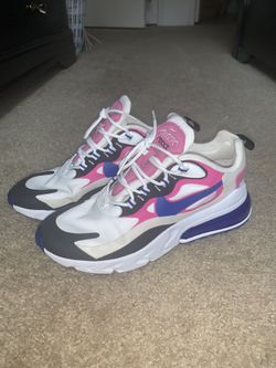 woman’s nikes