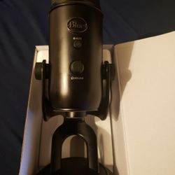 Blue Yeti Desktop USB Microphone 