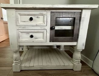 40” W X 25” D X 35” Tall