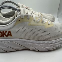 HOKA SIZE # 7.5B