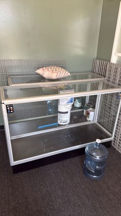 Display case