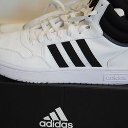 adidas Men s Basket Ball Mid GW 3019 Size 11 Like New for Sale in South Elgin IL OfferUp