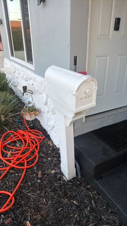 Mailbox with pole