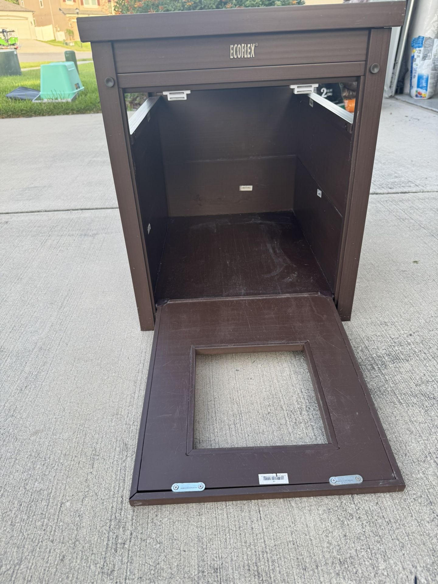 Cat Litter Box Cabinet - Brown