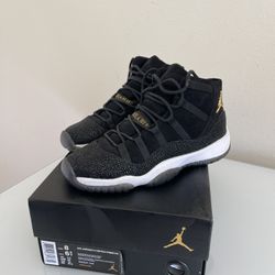 Air Jordan 11 Heiress Black Stingray