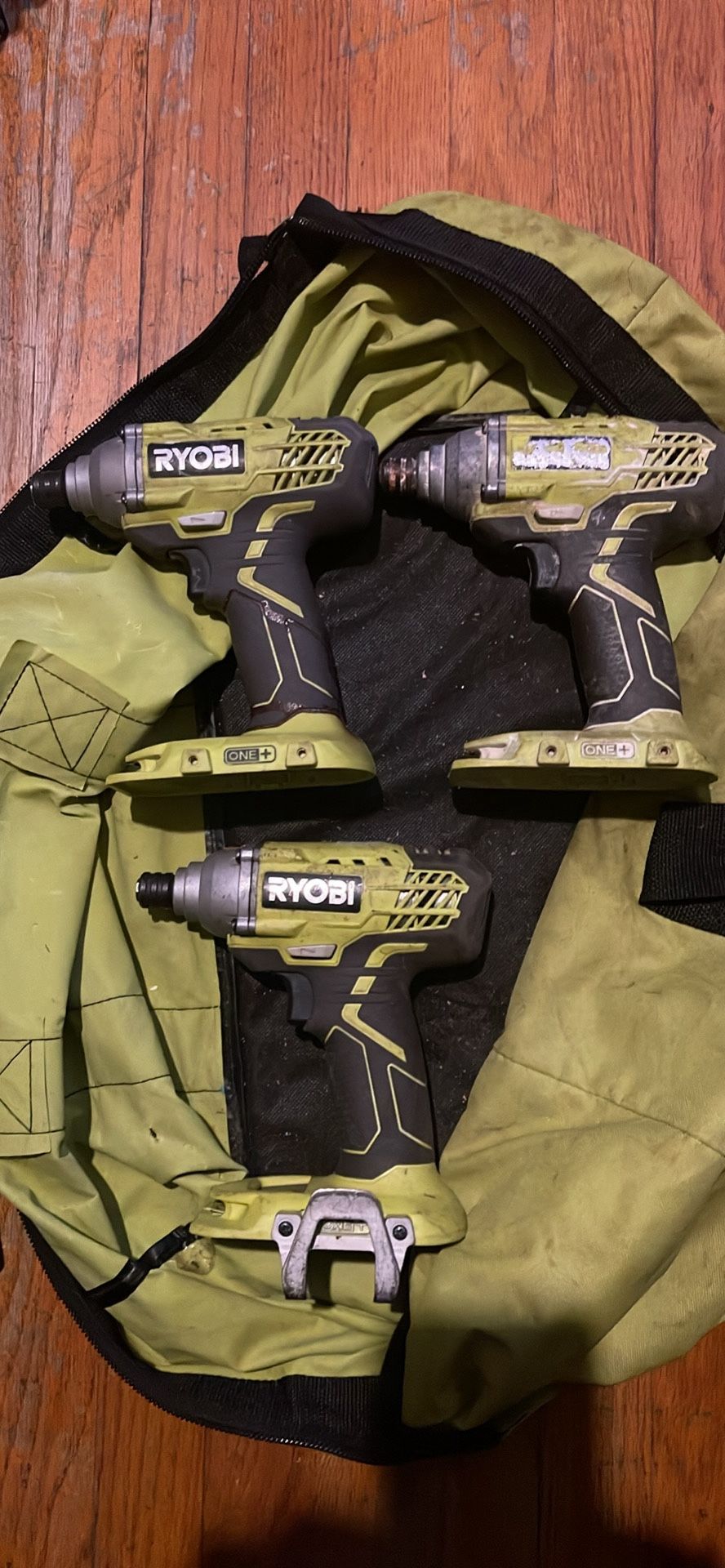 RYOBI p235 18V 1/4 impact drivers