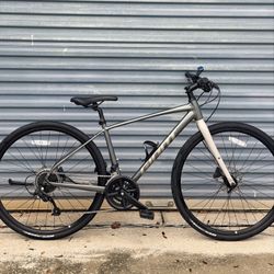 Giant escape Hybrid Bike 