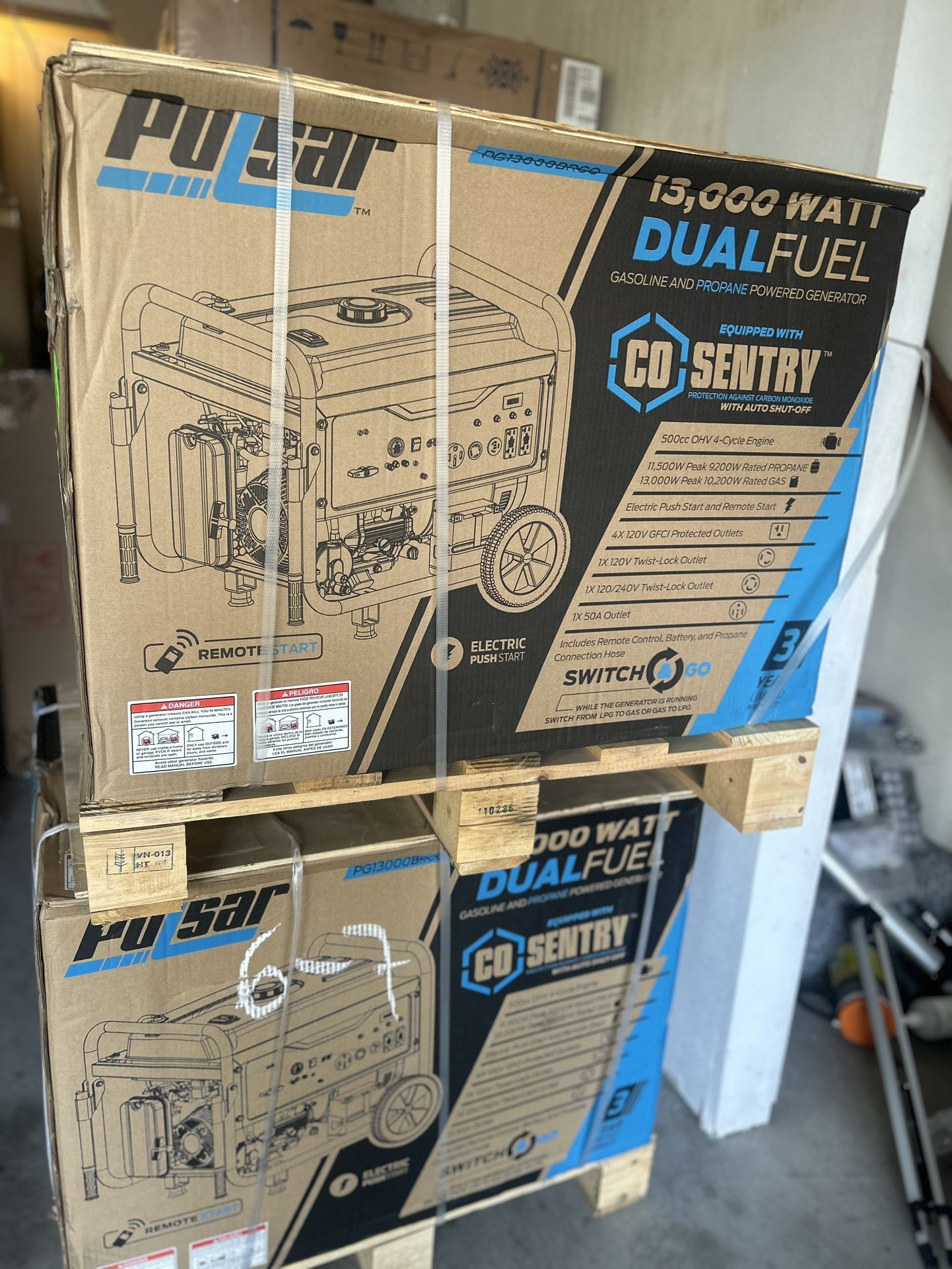 Pulsar Generator Dual Fuel 13000/10000 Watt Operates on Gasoline or Propane