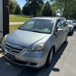 2005 Honda odyssey