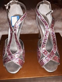 NWT, Audrey Brooke, heels