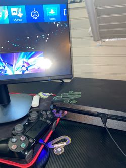 500gb PS4 with controller and cords