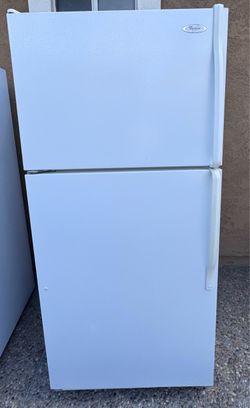 Refrigerator freezer