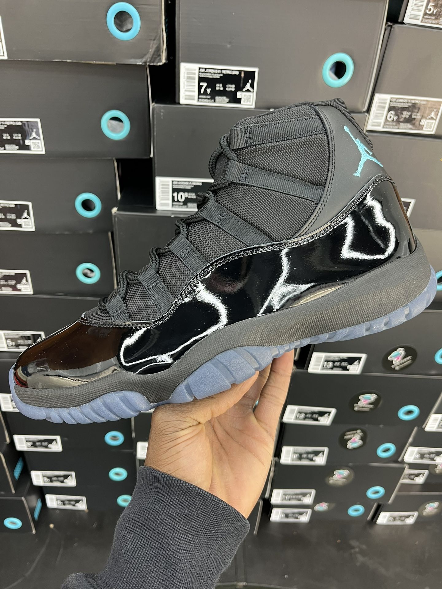 Jordan 11 Gamma Blue